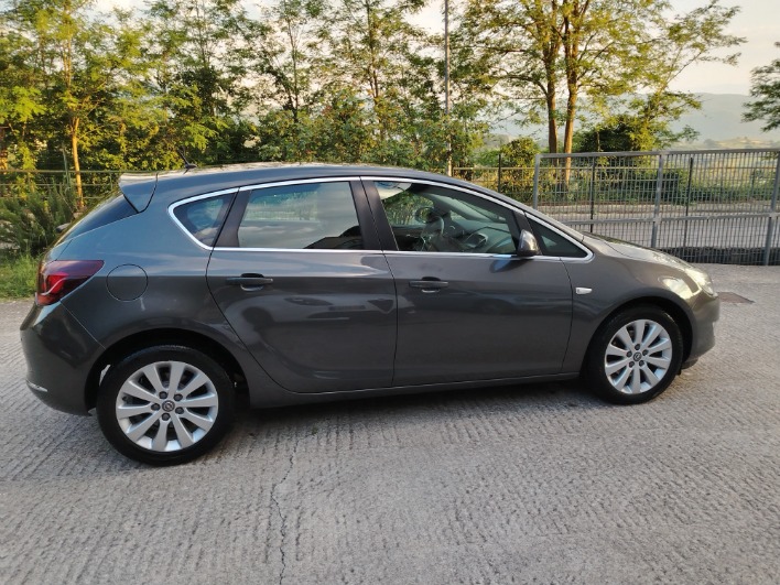 Opel Astra 1.7 cdti 125 cv - immagine 4
