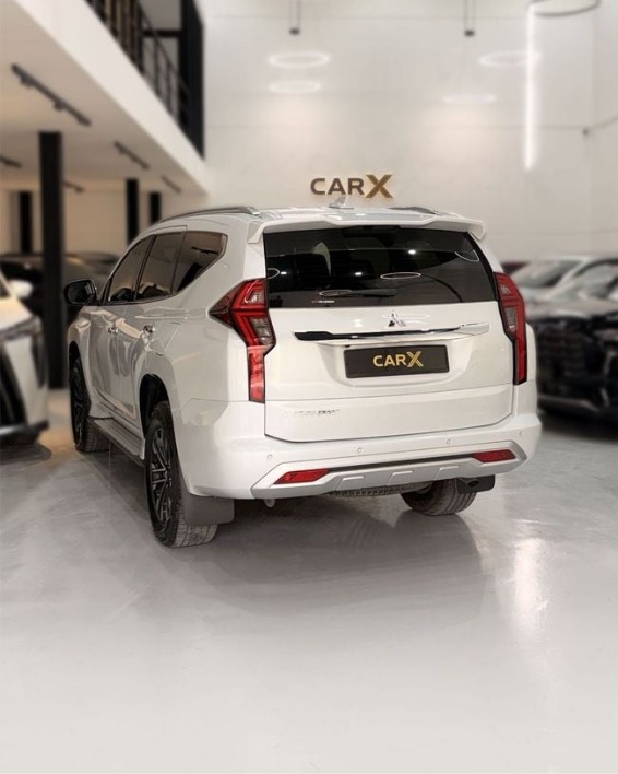 Mitsubishi Montero GLX - immagine 1