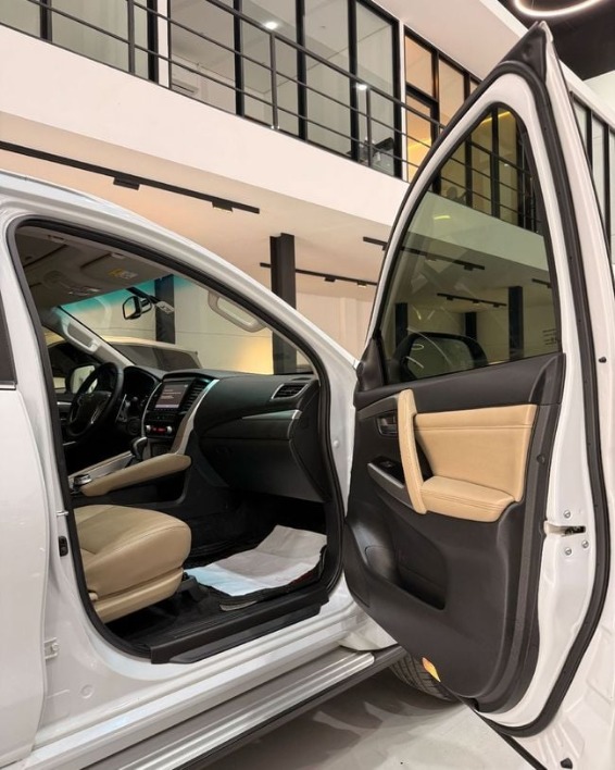 Mitsubishi Montero GLX - immagine 12