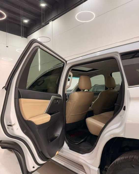 Mitsubishi Montero GLX - immagine 6