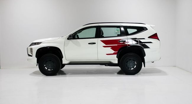 Mitsubishi Montero Sport GLS Rally edition - immagine 6