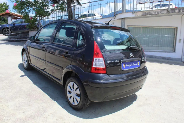 Citroen C3 1.4 Exclusive Style GPL - immagine 10