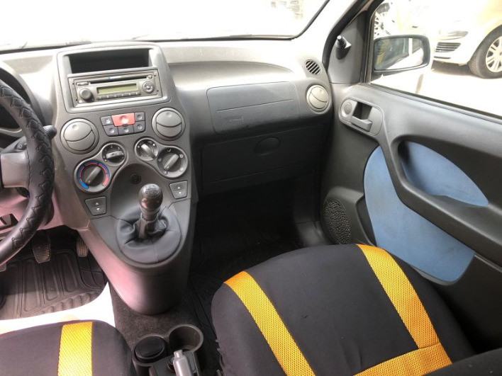 Fiat Panda 1.2i 60cv Dynamic Natural Power - immagine 9