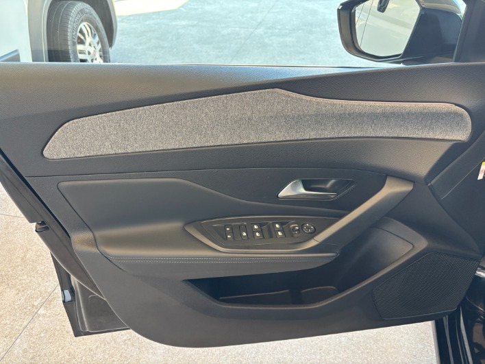 Peugeot 308 BlueHDi 130 S&S EAT8 Allure - 2022 - immagine 10