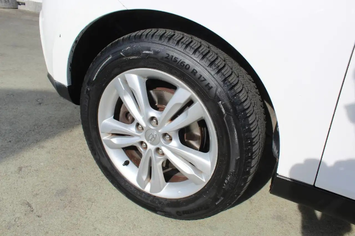 Hyundai iX35 1.7 CRDi 2WD Style - immagine 9