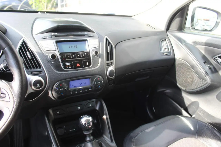 Hyundai iX35 1.7 CRDi 2WD Style - immagine 4