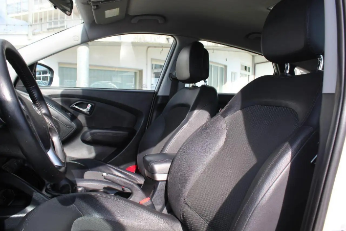 Hyundai iX35 1.7 CRDi 2WD Style - immagine 7