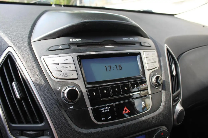 Hyundai iX35 1.7 CRDi 2WD Style - immagine 3
