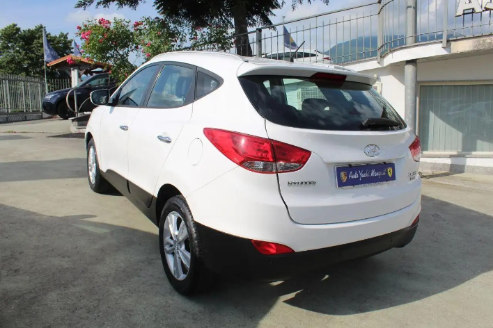 Hyundai iX35 1.7 CRDi 2WD Style - immagine 10