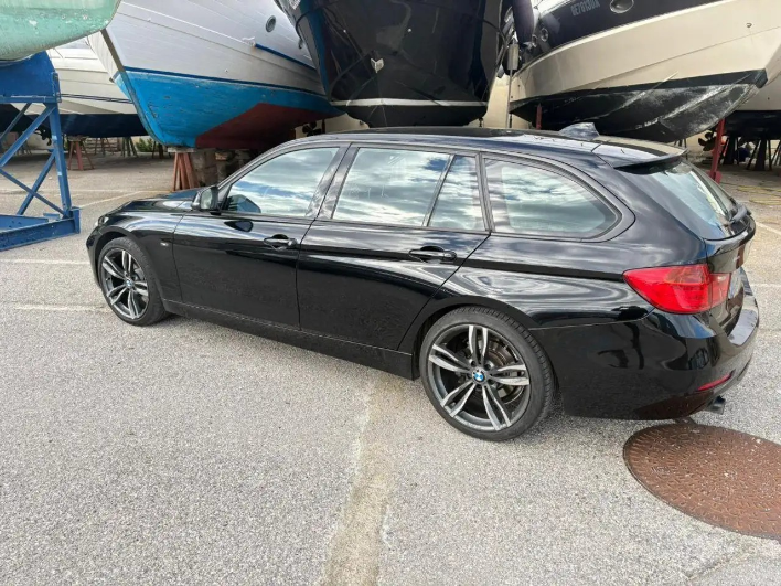 BMW 320 320d Eff. Dynamics Business aut. - immagine 4