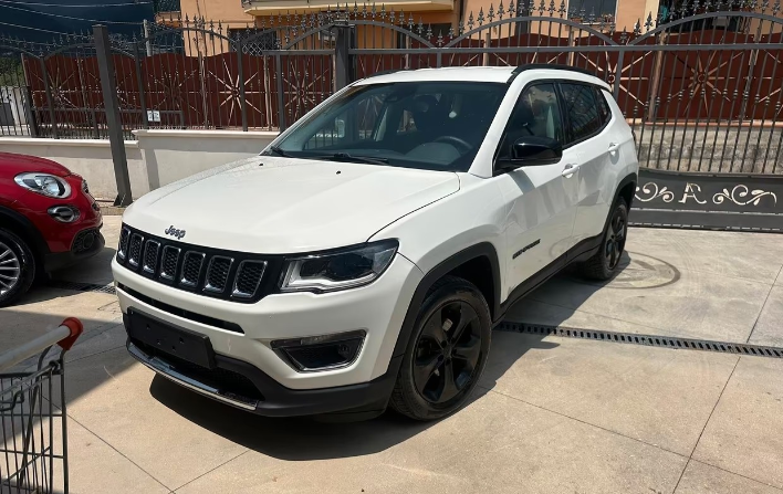 Jeep Compass 2.0 Multijet II aut. 4WD S - immagine 10