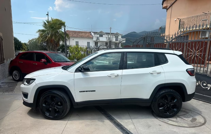 Jeep Compass 2.0 Multijet II aut. 4WD S - immagine 2