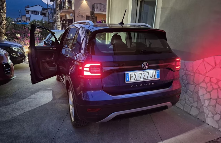 Volkswagen T-Cross 1.6 TDI SCR Advanced BMT - immagine 12
