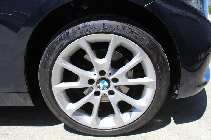 BMW 320 320d xDrive Touring Business Advantage - immagine 12