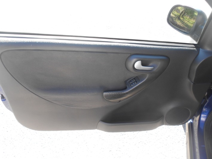 CORSA(3°serie)3porte,1.2ie(CLIMA-SERVOSTERZO)5posti,55kw,75cv - immagine 11