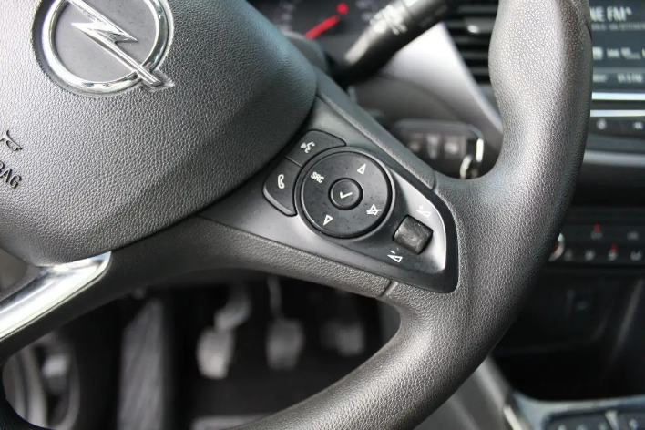 Opel Crossland X 1.5 ECOTEC D 102 CV S&S Advance - immagine 3
