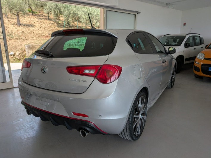 Alfa Romeo Giulietta 1750i TB 241CV VELOCE TCT - immagine 4