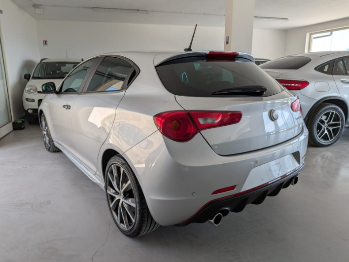 Alfa Romeo Giulietta 1750i TB 241CV VELOCE TCT - immagine 5