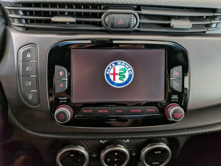 Alfa Romeo Giulietta 1750i TB 241CV VELOCE TCT - immagine 11
