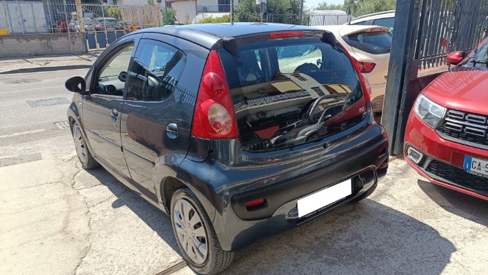 PEUGEOT 107 1.0 SWEET YEARS 5P - immagine 5