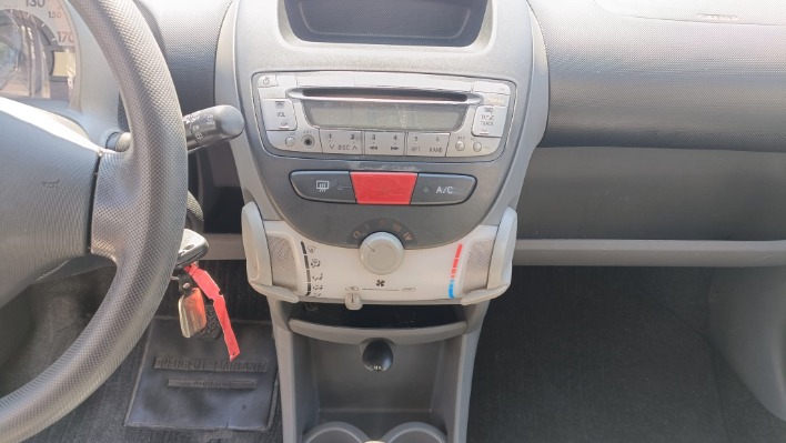 PEUGEOT 107 1.0 SWEET YEARS 5P - immagine 10