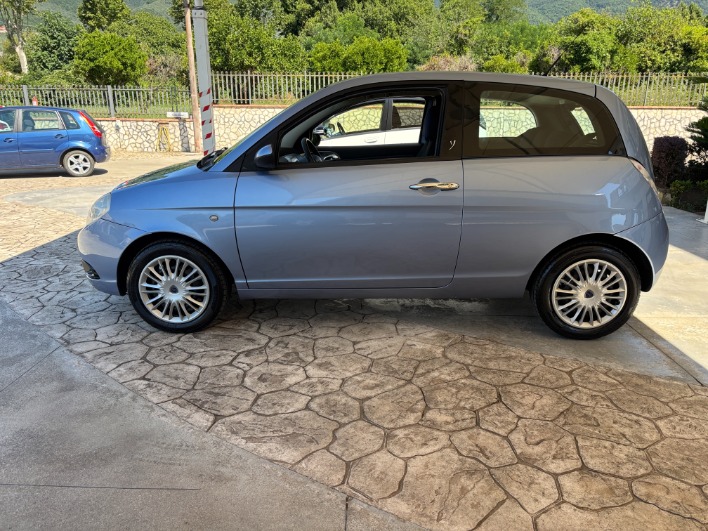 Lancia Ypsilon Modamilano - 22.000 KM -2008 - immagine 3