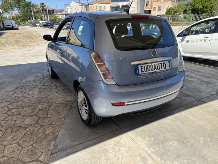 Lancia Ypsilon Modamilano - 22.000 KM -2008 - immagine 4