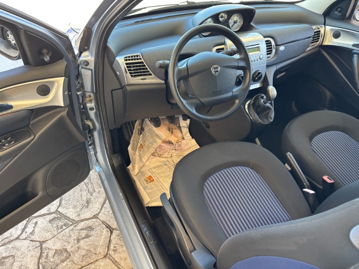 Lancia Ypsilon Modamilano - 22.000 KM -2008 - immagine 9