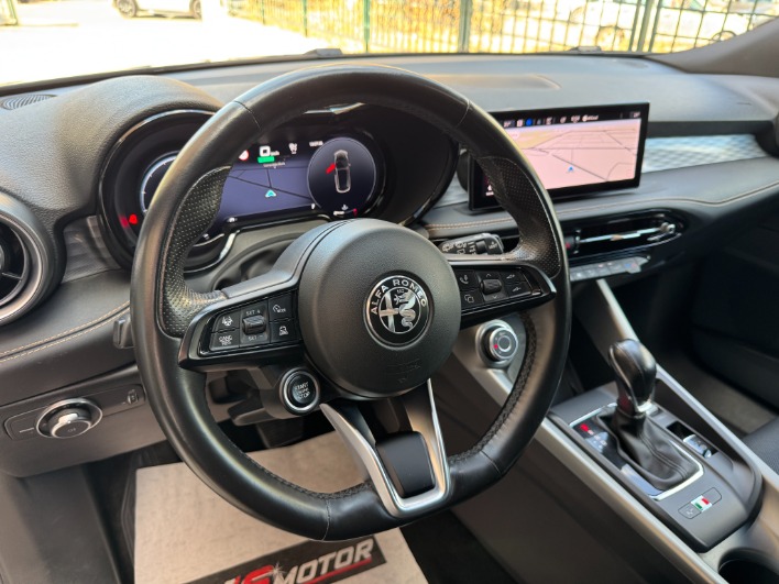 ALFA ROMEO TONALE 1.5 HYBRID 160 CV Ti TCT7 - immagine 6