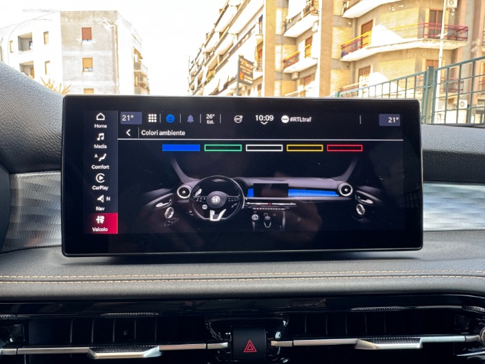 ALFA ROMEO TONALE 1.5 HYBRID 160 CV Ti TCT7 - immagine 13