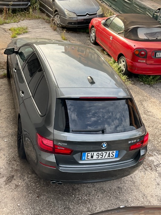 BMW 530d Touring xdrive - immagine 2
