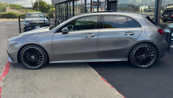 Mercedes-benz Classe A200d AMG line - immagine 3