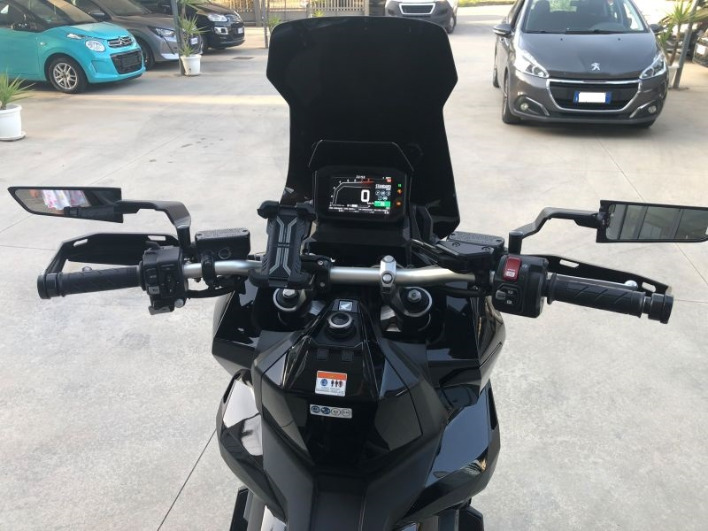 Honda X-ADV 750 anno 2023 - immagine 8