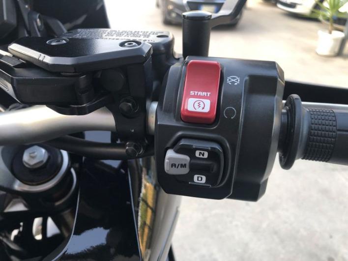 Honda X-ADV 750 anno 2023 - immagine 10