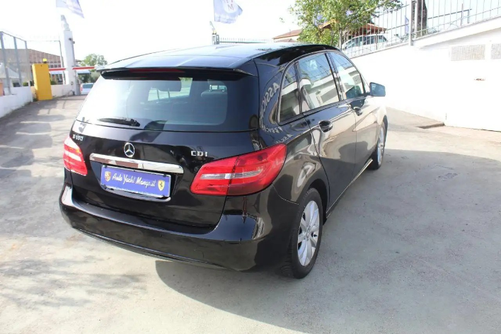 Mercedes-Benz B 180 180 CDI Premium - immagine 9