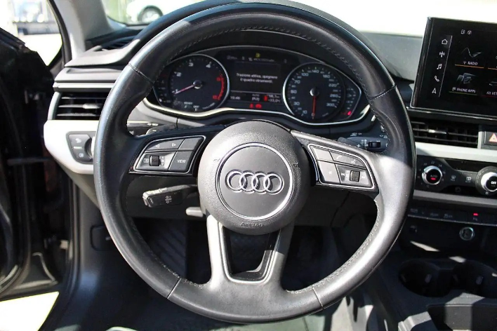 Audi A4 35 TDI/163CV S tr. Business Adv - immagine 5