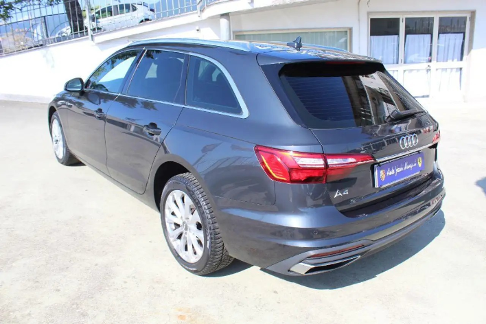 Audi A4 35 TDI/163CV S tr. Business Adv - immagine 9