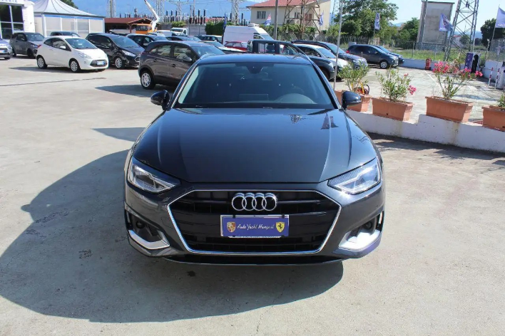 Audi A4 35 TDI/163CV S tr. Business Adv - immagine 13