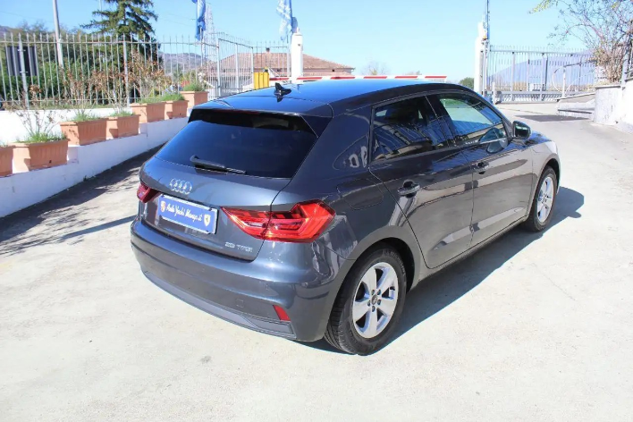 Audi A1 SPB 25 TFSI Business - immagine 10