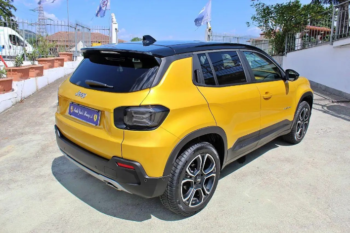 Jeep Avenger 1.2 Turbo Summit - immagine 11