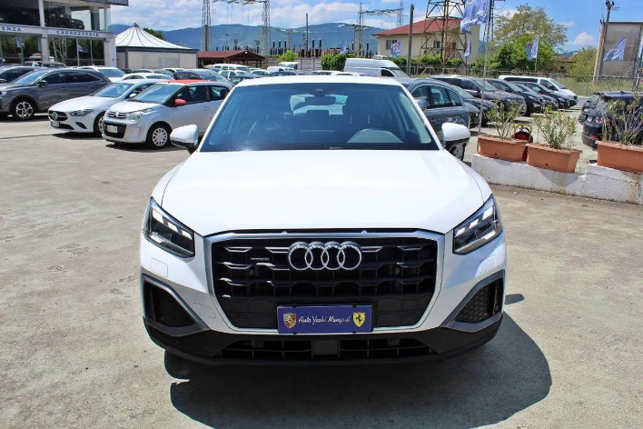 Audi Q2 35 TDI quattro S tronic Business - immagine 14