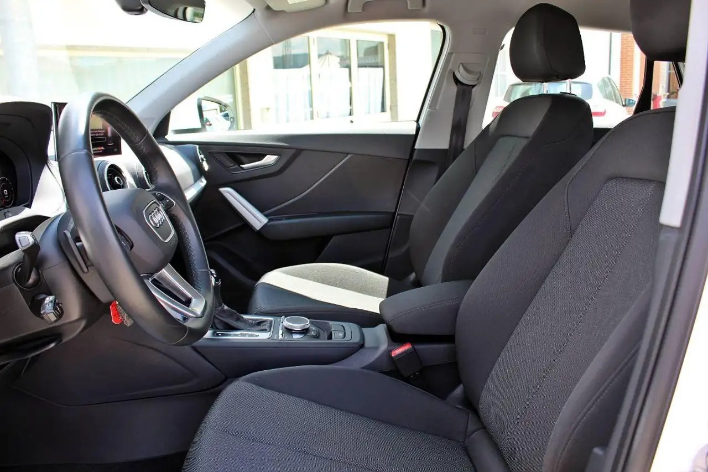 Audi Q2 35 TDI quattro S tronic Business - immagine 5