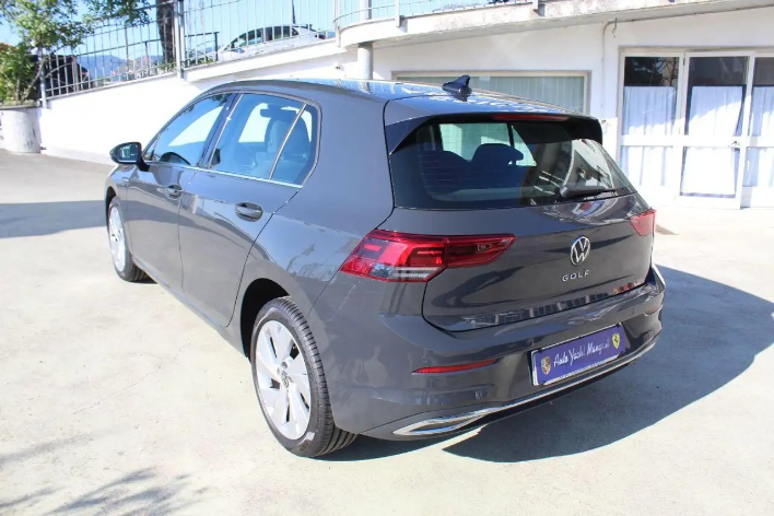 Volkswagen Golf VIII 2022 2.0 tdi Active115cv dsg - immagine 11