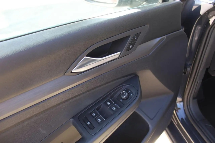 Volkswagen Golf VIII 2022 2.0 tdi Active115cv dsg - immagine 8