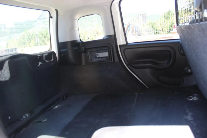Fiat Panda 1.3 MJT S&S 4x4 VAN - immagine 2