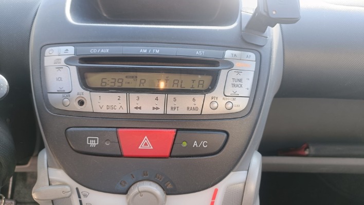 CITROEN C1 1.0 SEDUCTION - immagine 11