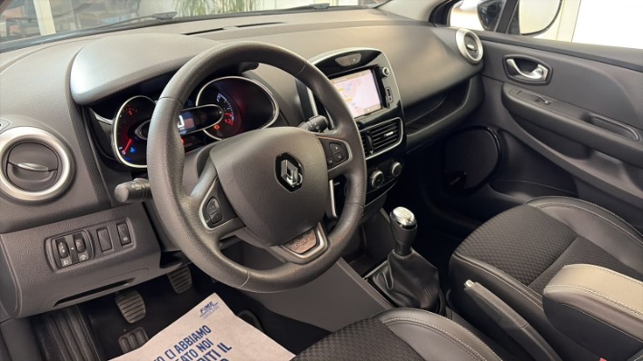 Renault Clio IV 2018 1.5 dci energy Duel 90cv my18 - immagine 7