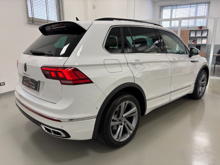 Volkswagen Tiguan II 2021 2.0 tdi R-Line 150cv dsg - immagine 5