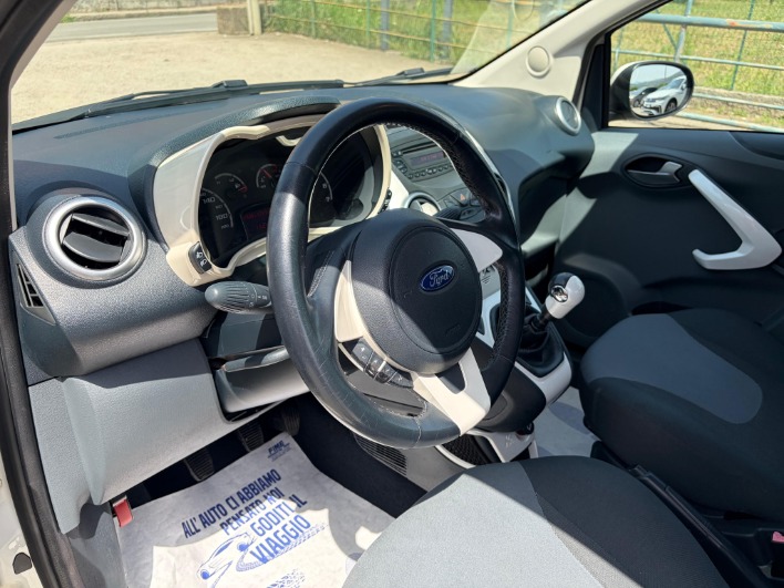Ford Ka+ 1.2 8V 69CV Titanium - immagine 9