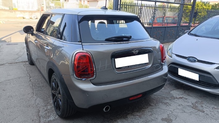 MINI COOPER 1.5 D HYPE AUTOM - immagine 5